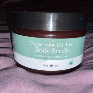 Peppermint Tea Tree Body Scrub — Exfoliating & Hydrating (Green)